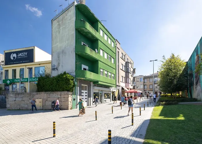 Downtown 2 Minutes By Walk To Center And Metro-direct To Airpot T4 * Porto