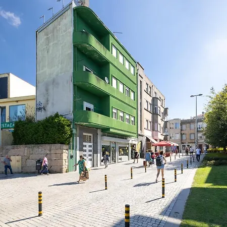 Downtown 2 Minutes By Walk To Center And Metro-direct To Airpot T4 * Oporto
