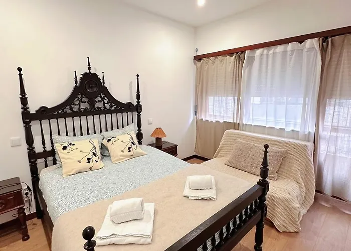 Downtown 2 Minutes By Walk To Center And Metro-direct To Airpot T4 Lägenhet Oporto